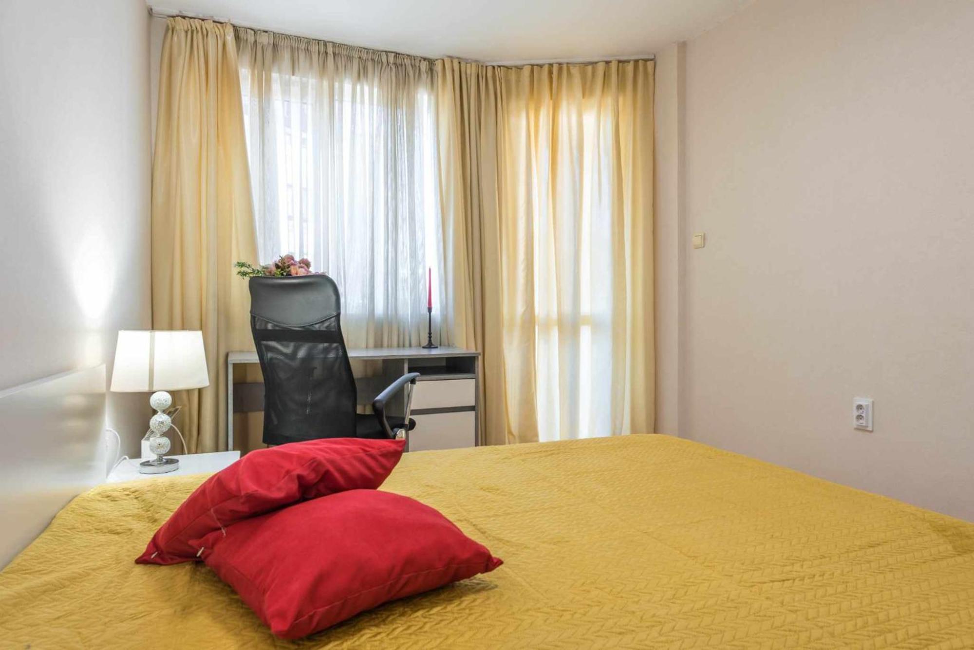 Red Velvet Apartment Варна Екстериор снимка